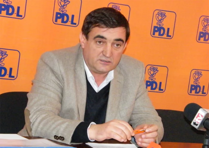 Numirea lui Vladu în funcţia de conducere a PDL Dâmboviţa, vine la scurt timp după demisia anunţată a lui Jean Popescu