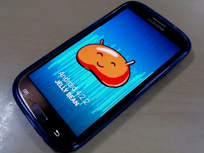 Android 4.2 Jelly Bean este ultima versiune a sistemului de operare al Google. Răzvan Băltăreţu/Adevărul