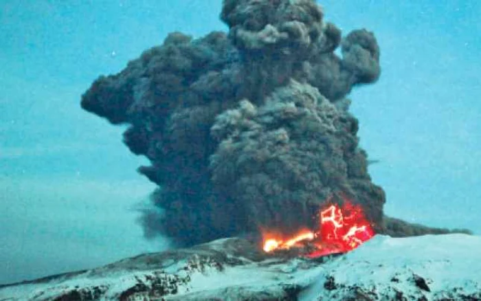 Vulcanul islandez a cauzat pierderi uriaşe companiilor aeriene europene Foto: Reuters