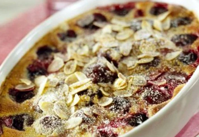 Un desert special, însă preparat cu ingrediente la-ndemânaclickpoftabuna.ro