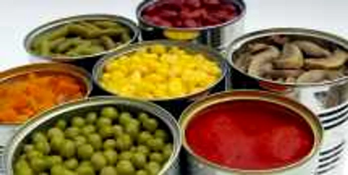 Cutiile de conserve conţin cantităţi ridicate de bisfenol care ajung şi în alimentele pe care le conţin FOTO: Shutterstock