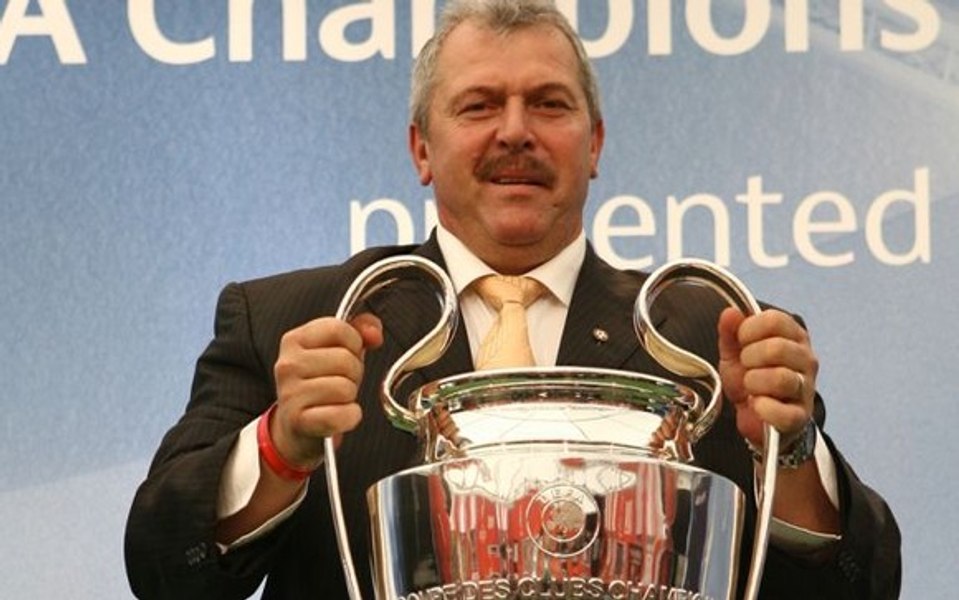 Duckadam și Mircea Rădulescu discută despre selecțiile puține la echipa națională și competiția din cantonamente | sursa foto: Adevarul Duckadam și Mircea Rădulescu discută despre selecțiile puține la echipa națională și competiția din cantonamente | sursa foto: Adevarul