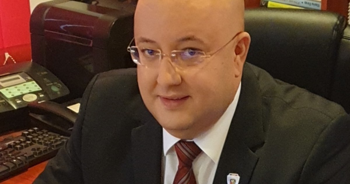 „Se va confrunta un ministru PNL cu închisoarea din cauza unor apeluri telefonice?” „Se va confrunta un ministru PNL cu închisoarea din cauza unor apeluri telefonice?”