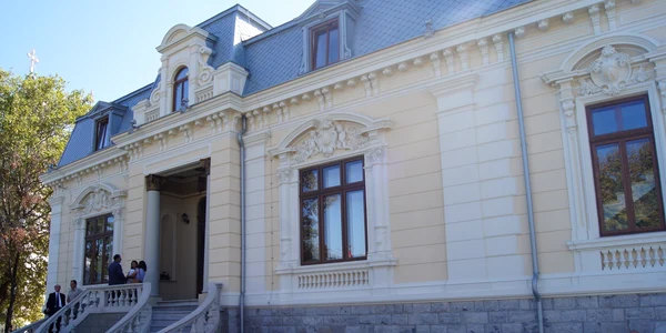 casa avramide tulcea