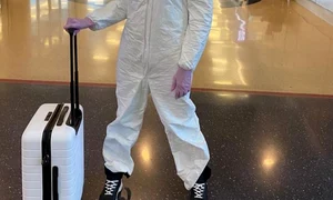 Naomi Campbell vrea să își ia toate măsurile de siguranță împotriva coronavirusului png