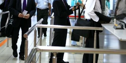 Timişoara: "Poli" resimte criza şi face economie la avion