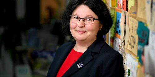Emese Cimpean FOTO proiectulmerito ro (3) jpg