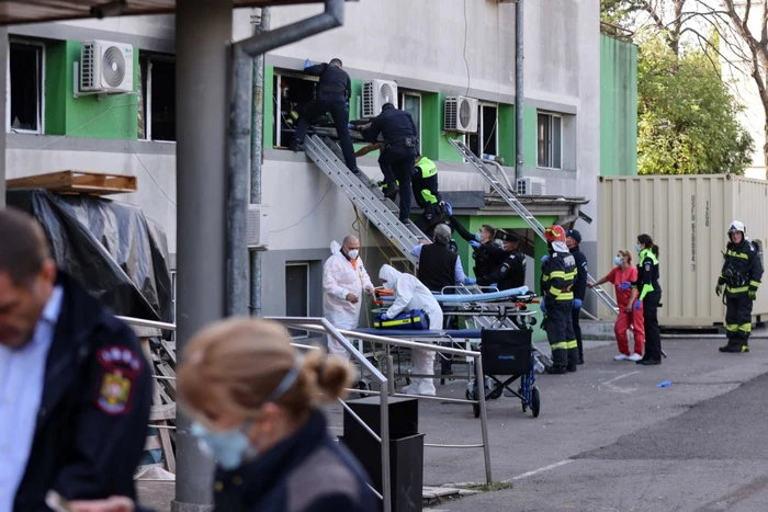 Incendiu la Spitalul de Boli Infecţioase Constanţa - 1 oct 2021 / FOTO Inquam Photos / Costin Dincă