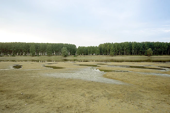 Vă vine să credeţi că toată această “câmpie” era acoperită de apă?