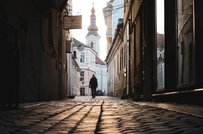 Străzile vechi ale Clujului i-au amintit lui Laszlo de Budapesta, dar cel mai mult l-a impresionat Bucureştiul