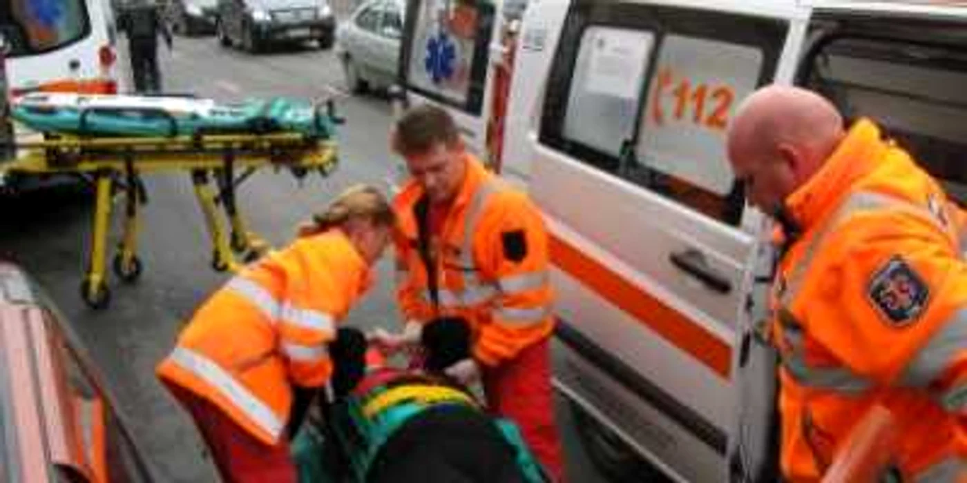 Iaşi: Accident cu doi răniţi în Tudor Vladimirescu (GALERIE FOTO)