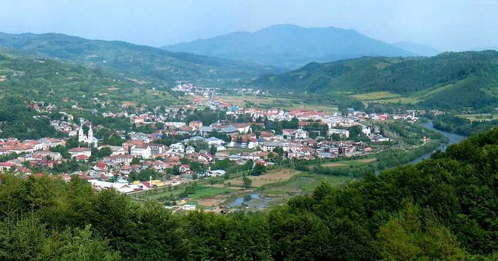 Cel mai mic oraş din Bistriţa-Năsăud este şi cel care a făcut istorie FOTO: panoramio.com