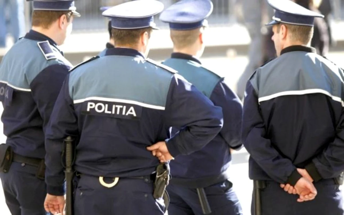 politisti spate