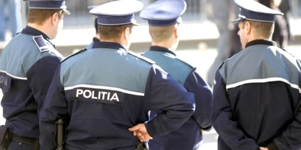 politisti spate