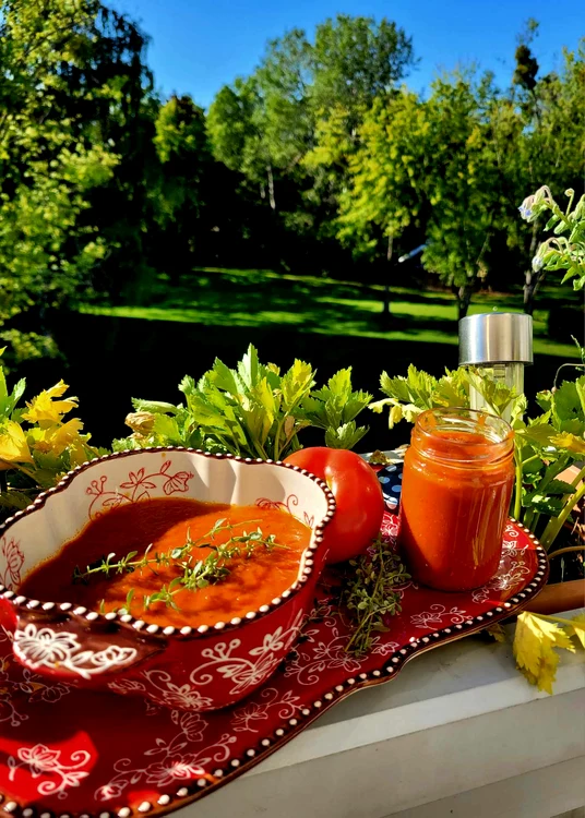 Ketchup-ul preparat de Luminița FOTO Luminița Catana 