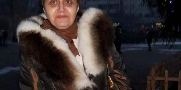 Cristiana Anghel va pune pe masă numai crudităţi