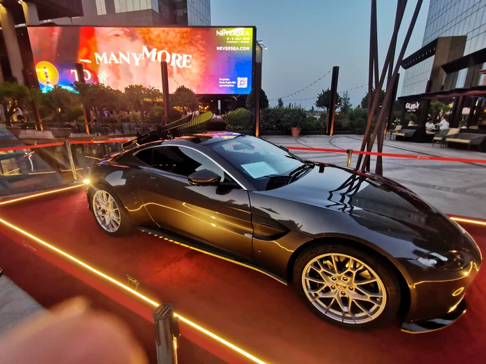 Aston Martin Vantage 007 Edition FOTO Ștefan Both