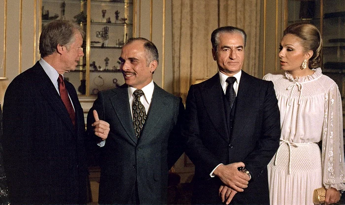 Carter, alături de regele Hussein al Iordaniei și de Șahul Iranului (© Wikimedia Commons)