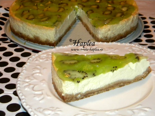 cheesecake cu kiwi poza 11 jpeg