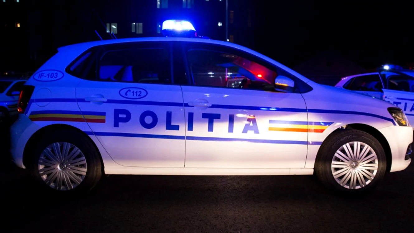 Accident în urma unei șicanări în trafic. Doi tineri din Iași au ajuns la spital.
