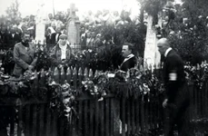 Regele Ferdinand și Regina Maria, la mormântul lui Avram Iancu | FOTO jpeg