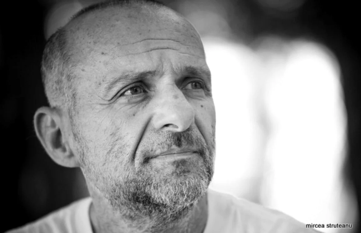 Radu Aldulescu, portret de Mircea Struţeanu.