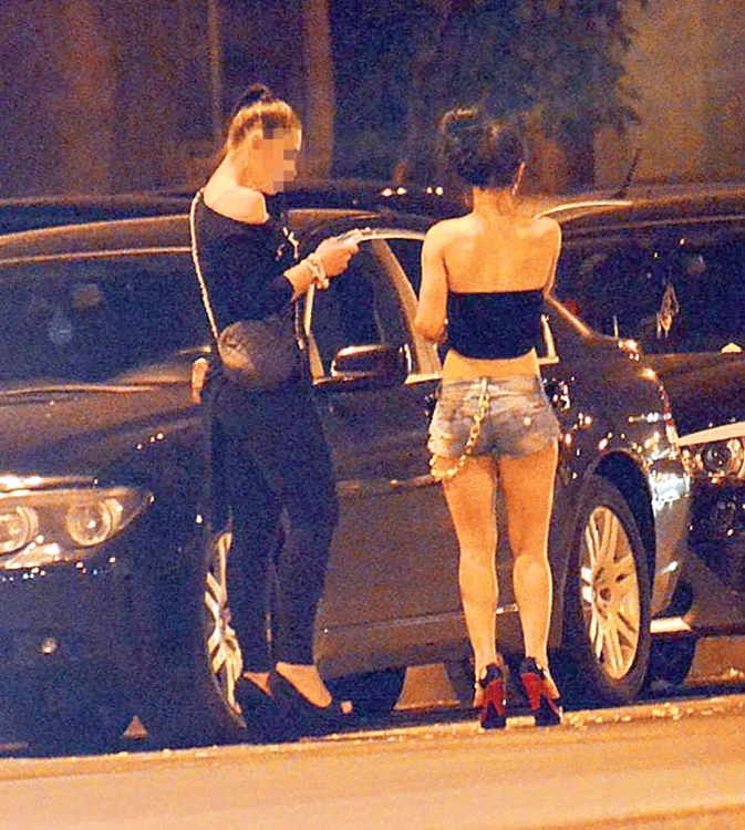 17 tinere, dintre care patru  minore, au fost obligate  să se prostitueze