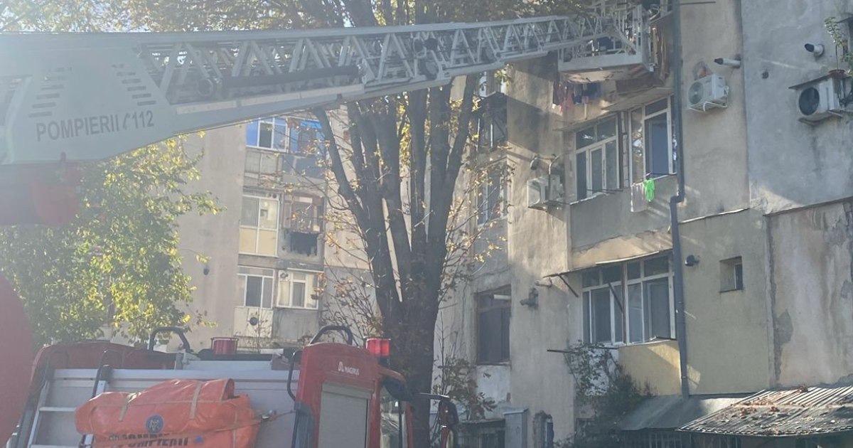 Miros de gaze într-un imobil din Călărași. Peste 30 de persoane au fost evacuate