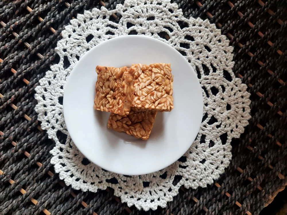 Tempeh, un aliment de trei ori mai bogat în proteine decât oul.