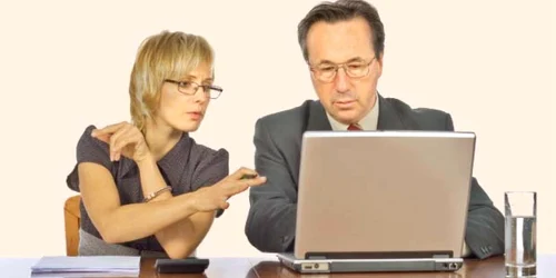 Managerii sunt foarte atenţi la informaţiile despre aplicanţi găsite pe platformele sociale  