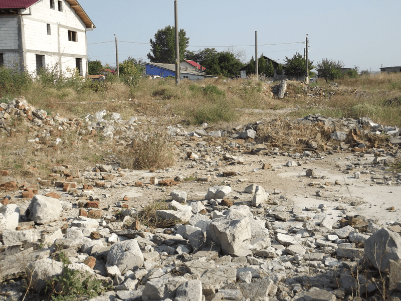 Ruinele lagărelor de la Canalul Dunăre - Marea Neagră, adăpost pentru oamenii străzii 