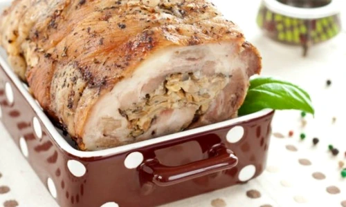 Ruladă de porc cu ciuperci şi caşcaval jpeg