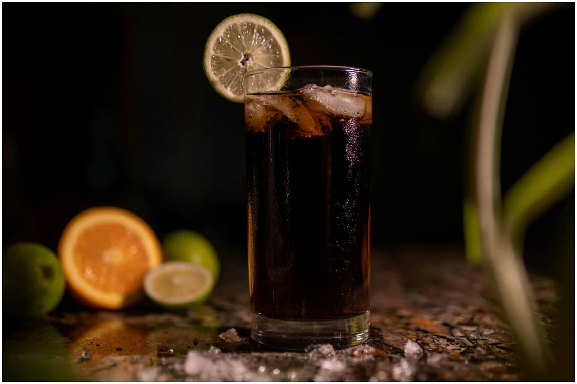Beneficiile limonadei negre. Foto: unsplash.com