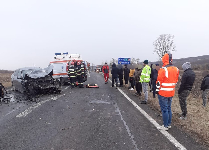 Accident cu trei victime în județul Galați. Traficul este îngreunat, intervine elicopterul SMURD