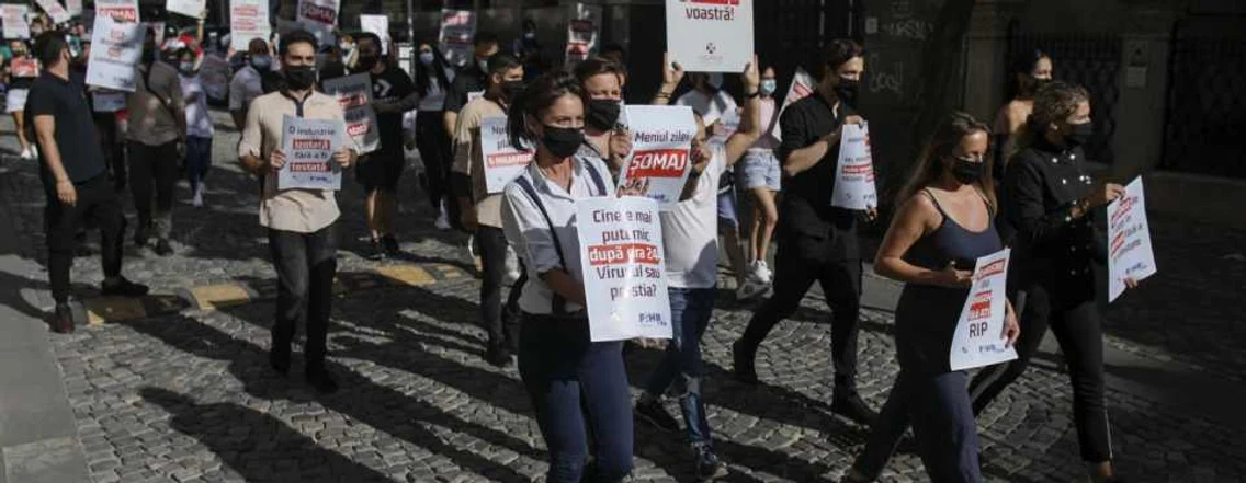 Protest al angajaţilor din Horeca în centrul vechi din Bucureşti FOTO Inquam Photos / Octav Ganea
