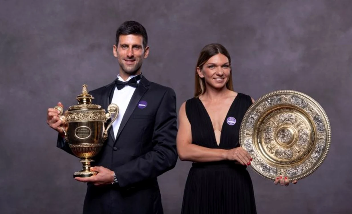 Simona Halep și Novak Djokovic, la fotografia oficială a campionilor de la Wimbledon