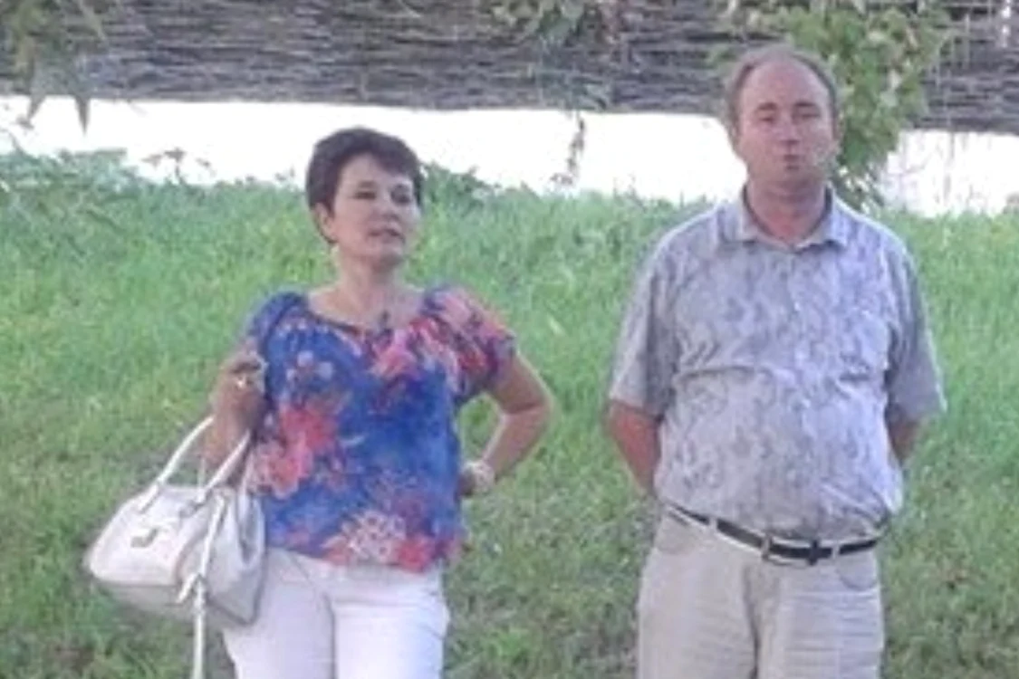 Primăriţa PSD a comunei Brusturi, Livia Bârlău, a scăpat din arestul Poliţiei, soţul ei, Petrică Bârlău, rămâne. FOTO: Facebook