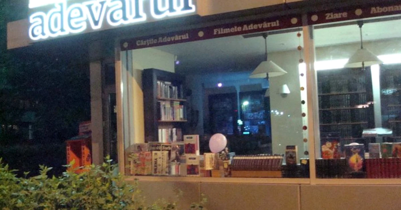 Librăria Adevărul din strada Independenţei 34