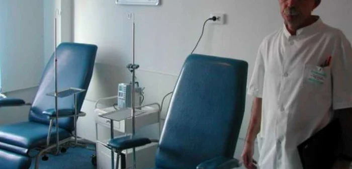 Medicul dermatolog Virgil Pătrascu, din cadrul Spitalului Judeţean de Urgenţă din Craiova. 