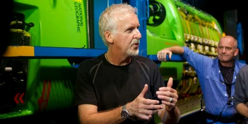 James Cameron a devenit primul om care a plonjat singur în Groapa Marianelor