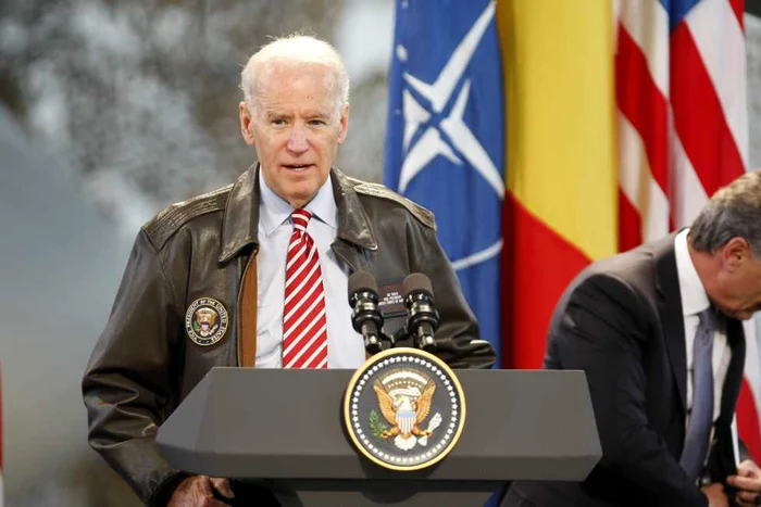 Joe Biden este favorit în sondaje