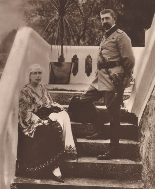 Regele Ferdinand și Regina Maria, întemeietorii României Mari. FOTO: MNIR 