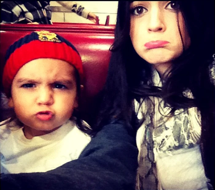 kylie jenner selfie 8 png