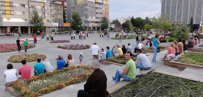 "Târgul ofertelor educaţionale" de la Slatina va avea loc pe esplanada din centru... (FOTO: Mugurel Manea)