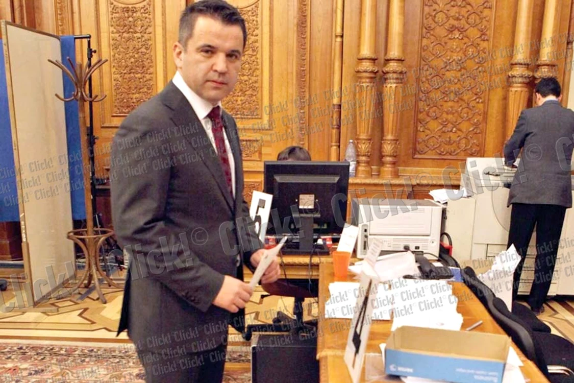 Omul de afaceri din  Vrancea a stat la o cafea  cu reporterul Click!,  care i-a destăinuit din  secretele Parlamentului (Fotografii: Roberto Sălceanu)