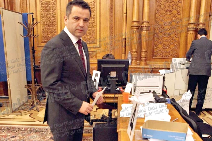 Omul de afaceri din Vrancea a stat la o cafea cu reporterul Click!, care i-a destăinuit din secretele Parlamentului (Fotografii: Roberto Sălceanu)