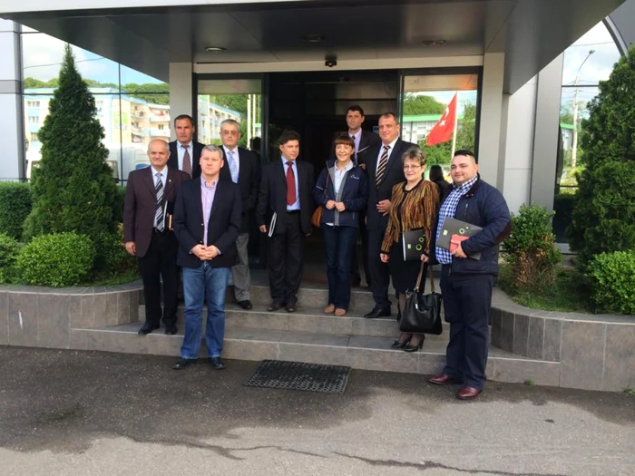 Monica Macovei, Cătălin Predoiu şi Gheorghe Flutur la Fabrica IRB Bârlad