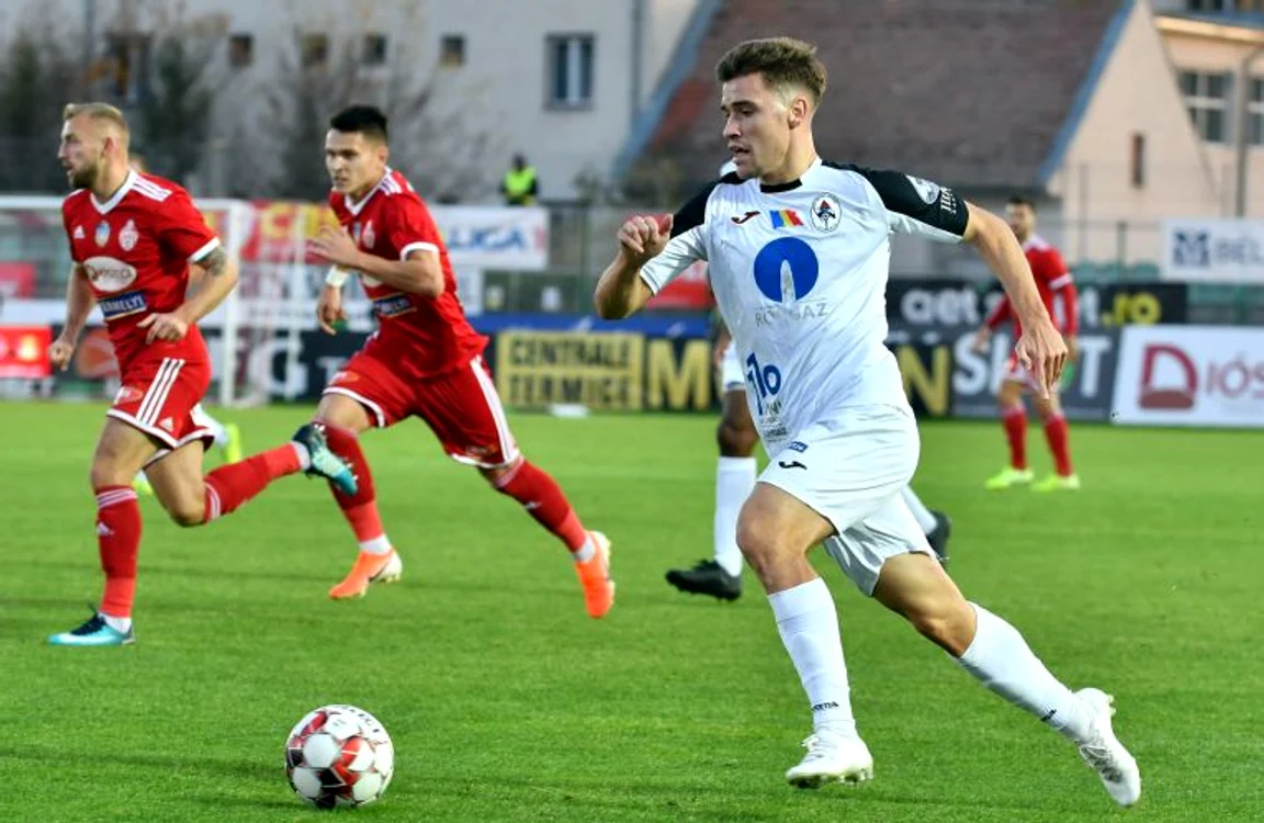 
    Darius Olaru era cel mai bun jucător de la Gaz MetanFOTO: Sportpictures.eu  