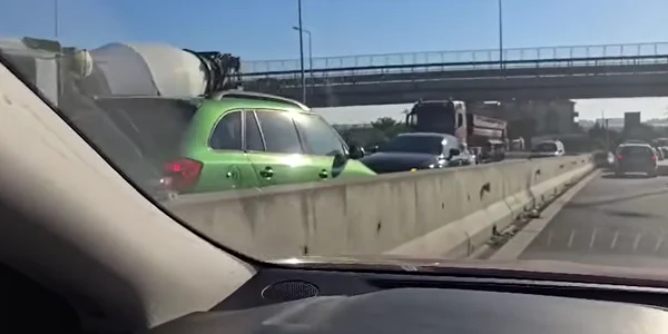 un șofer de 71 de ani circula pe contrasens pe autostrada A4 foto captura video FB