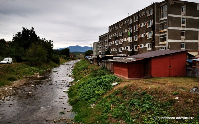Blocuri de confort redus, Ștei, Bihor. Foto: Daniel Guță. ADEVĂRUL